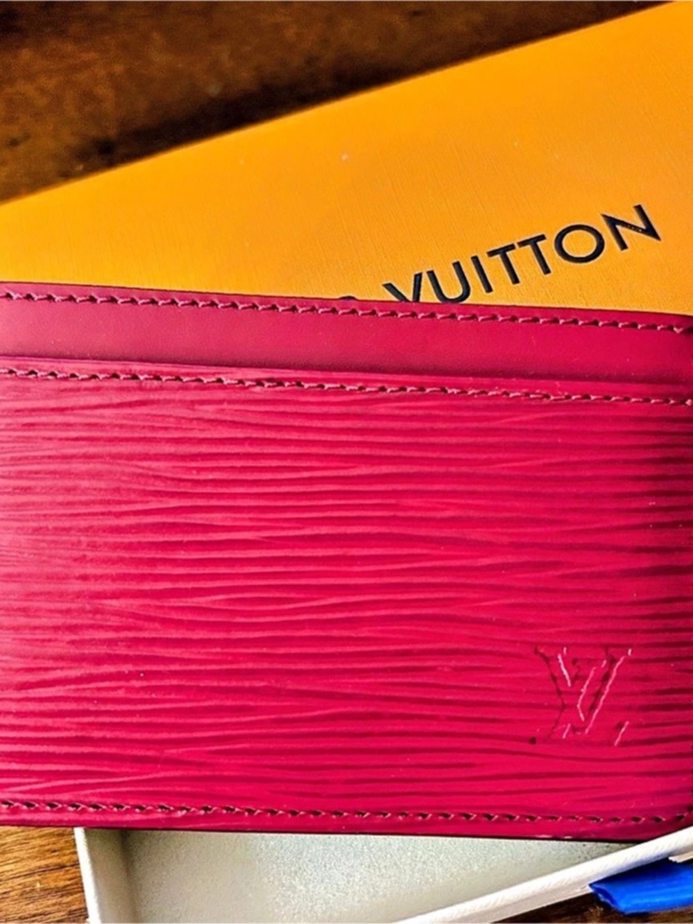 Louis Vuitton Epi Leather Card Holder in Pink